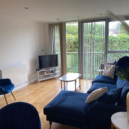 Modern Apartment, Fistral Beach New Quay Eksteriør billede