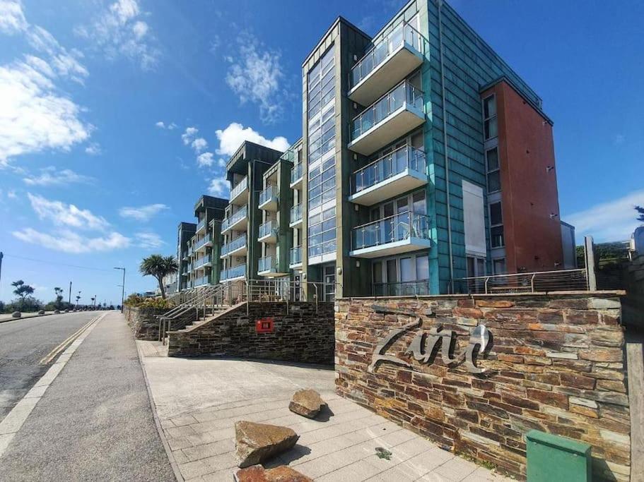 Modern Apartment, Fistral Beach New Quay Eksteriør billede