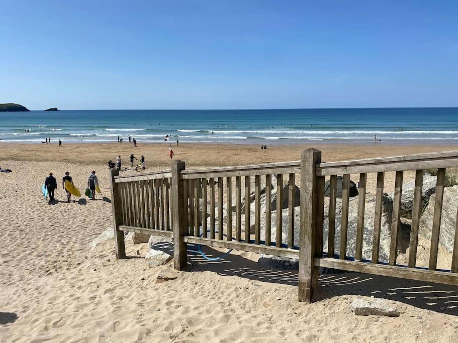 Modern Apartment, Fistral Beach New Quay Eksteriør billede